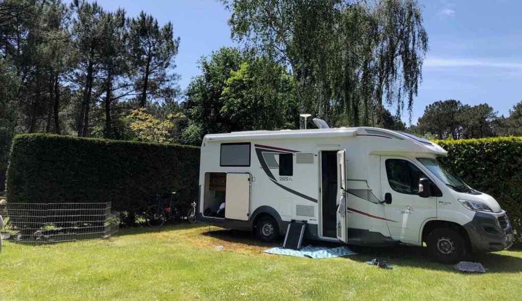 Emplacement camping Les Bruyères de Carnac, Golfe du Morbihan, Bretagne Sud, France